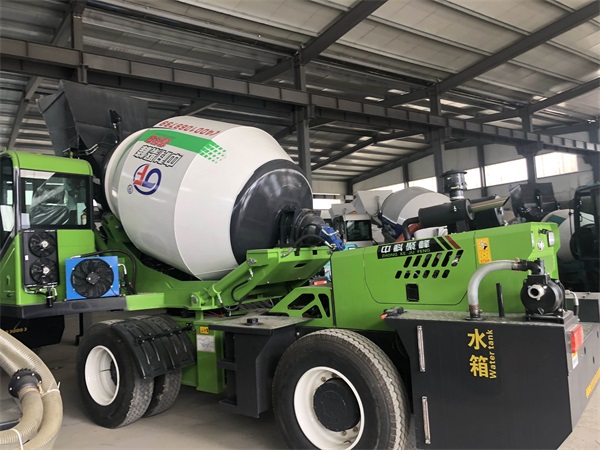 <b>攪拌車(chē)零配件的噪音問(wèn)題如何解決？</b>